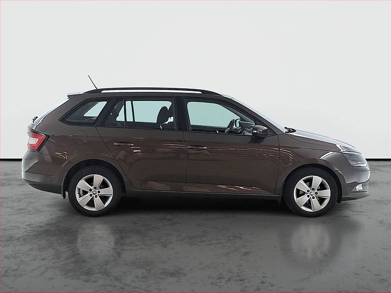 Škoda Fabia (2016) 1.2 TSI, ČR,1.maj - fotka 6 z 14