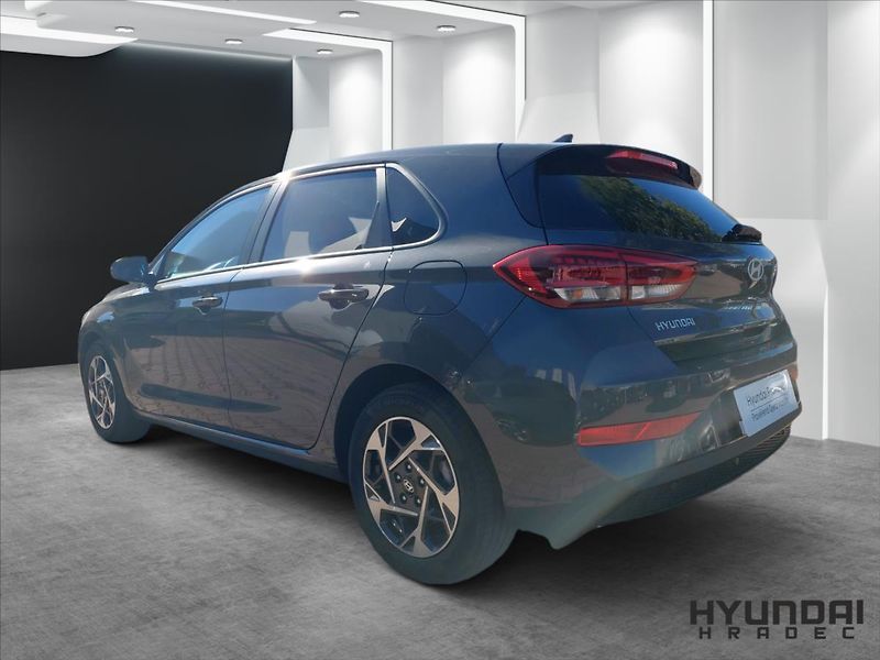 Hyundai i30 1,0   1.0TGDi DCT SMART CLIMAT - fotka 7 z 22