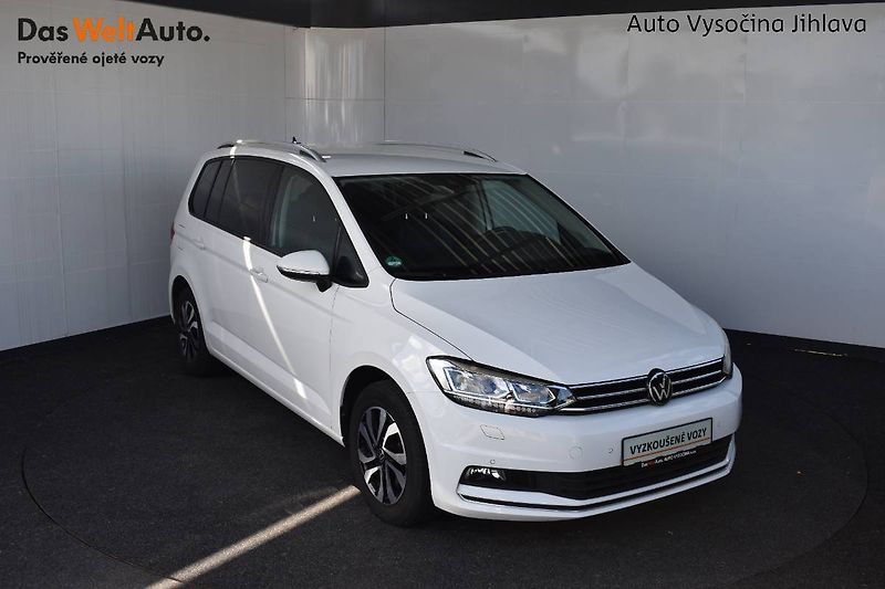 Volkswagen Touran (2022) 1.5TSI 110kW,tažné,záruka,LED - fotka 7 z 25