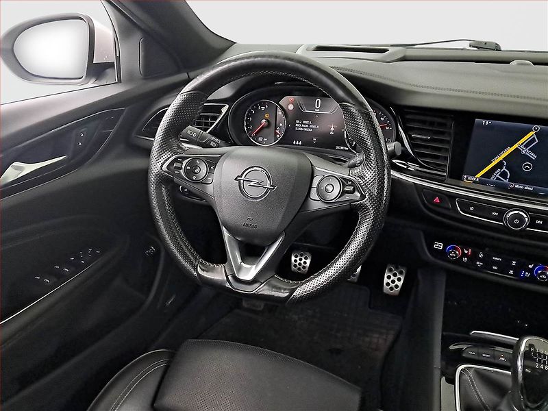 Opel Insignia (2018) OPC Line 2.0 CDTI, 4X4 - fotka 7 z 18