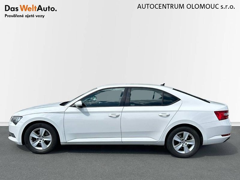 Škoda Superb (2017) 2.0 TDI Active - fotka 20 z 23