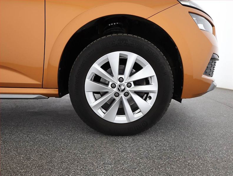 Škoda Kamiq (2023) Style 1.0 TSI - fotka 18 z 18