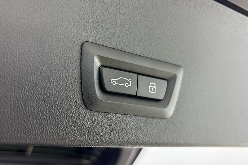 BMW X3 xDrive20d - fotka 11 z 26
