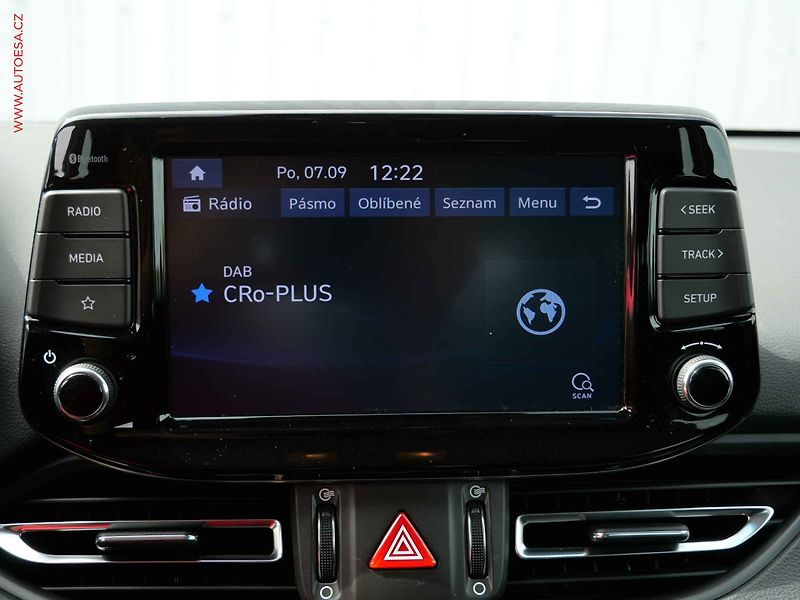 Hyundai i30 (2022) 1.5 T-GDi, ČR, Smart, AT, LED - fotka 17 z 20