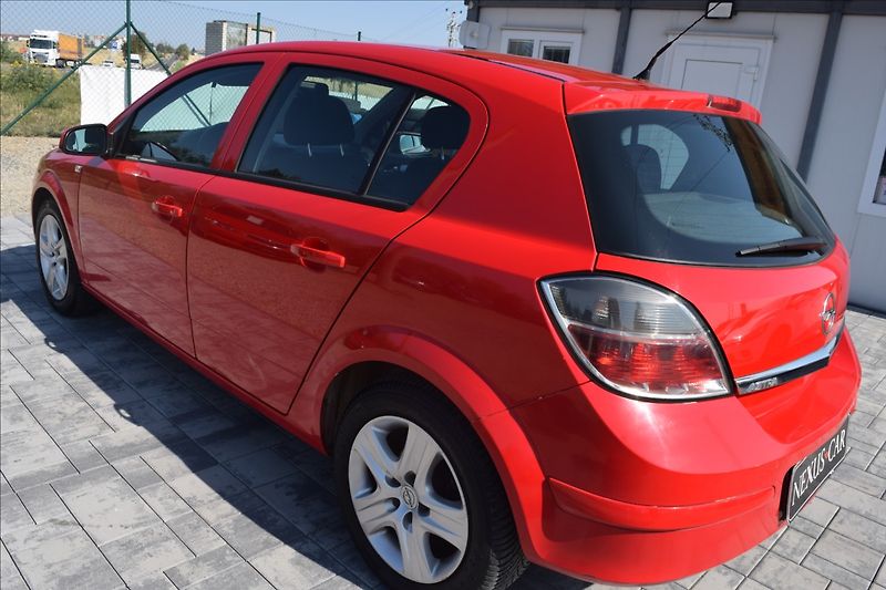 Opel Astra 1,4 i 66KW KLIMA ALU VÝHŘEV - fotka 7 z 50