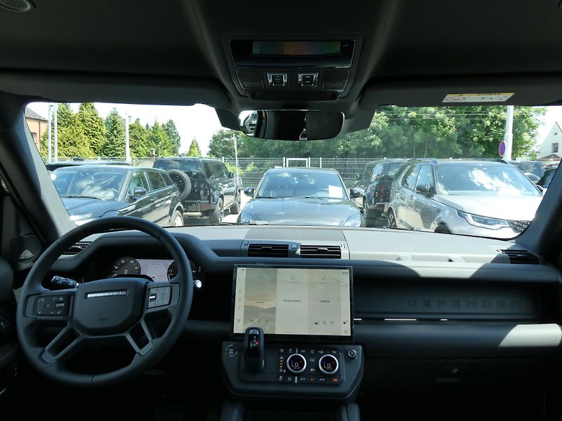 Land Rover Defender (2026) 110 3,0 X-Dynamic SE D250 - fotka 16 z 31