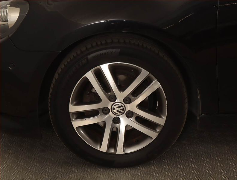 Volkswagen Golf (2012) 1.2 TSI, Park. senzory - fotka 14 z 15