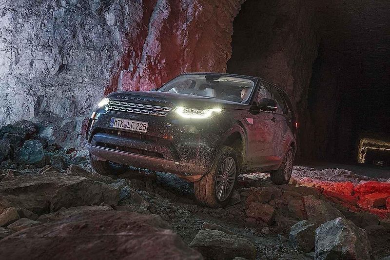 Land Rover Discovery.