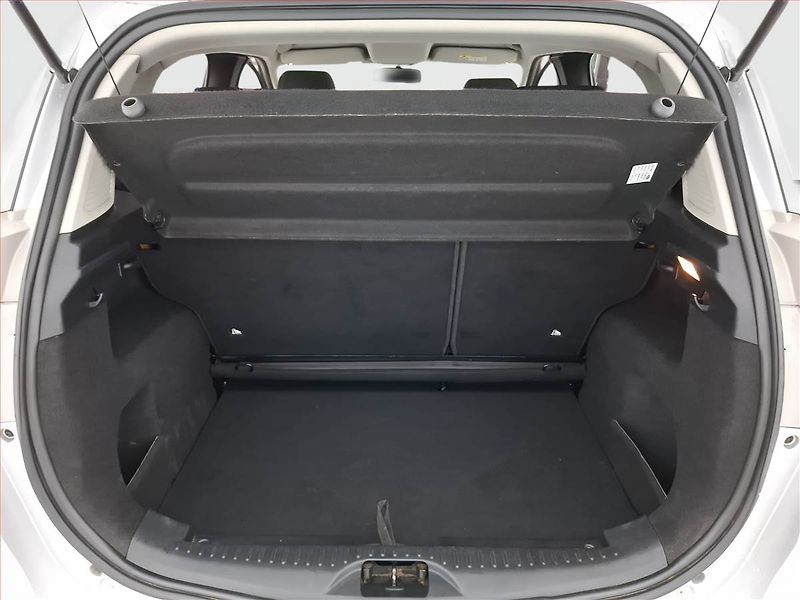 Ford B-MAX (2015) 1.4 16V - fotka 13 z 16