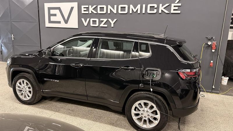 Jeep Compass (2021) 1.3i 4x4,PHEV,50km dojezd - fotka 6 z 51