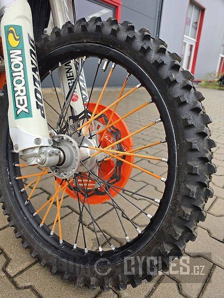 KTM 300 EXC TPI (2019) - fotka 10 z 17