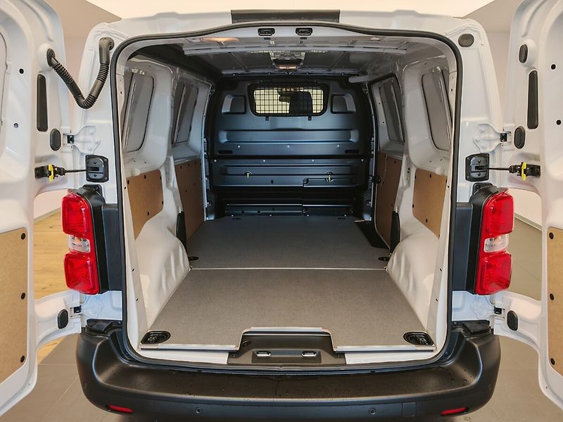 Toyota ProAce Panel Van L1 - 2.0L Diesel 144 - fotka 5 z 22