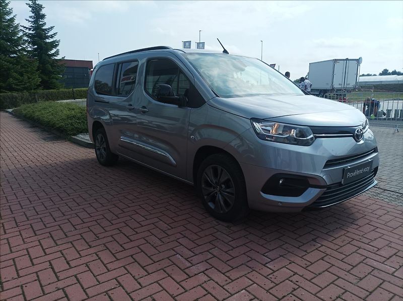 Toyota ProAce City Verso 1,2 6 MT WG Family - fotka 5 z 18