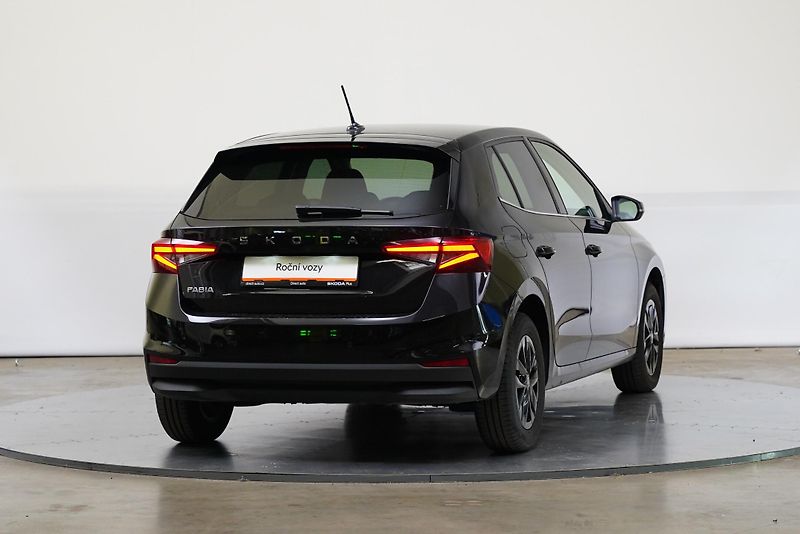 Škoda Fabia - fotka 2 z 25