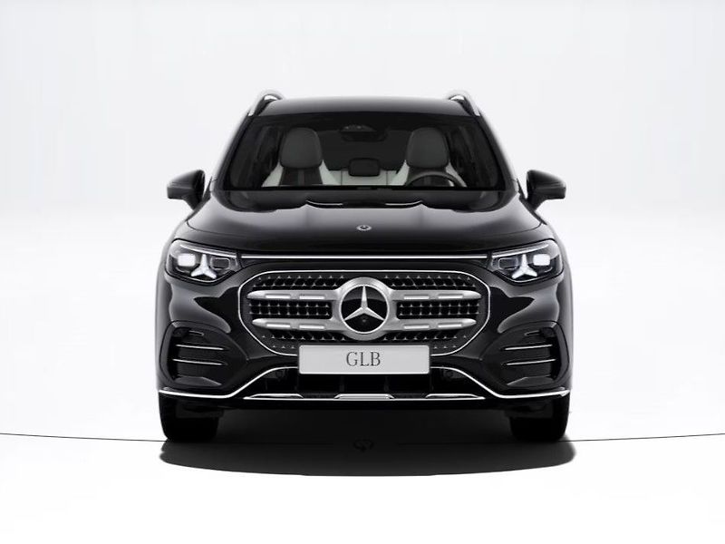 Mercedes-Benz GLB 200 - fotka 2 z 8