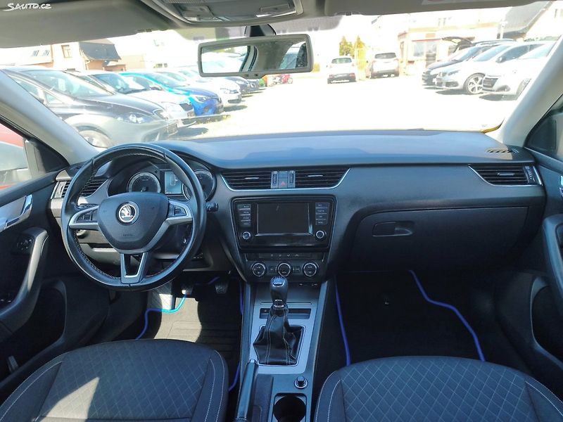 Škoda Octavia (2016) - fotka 23 z 34