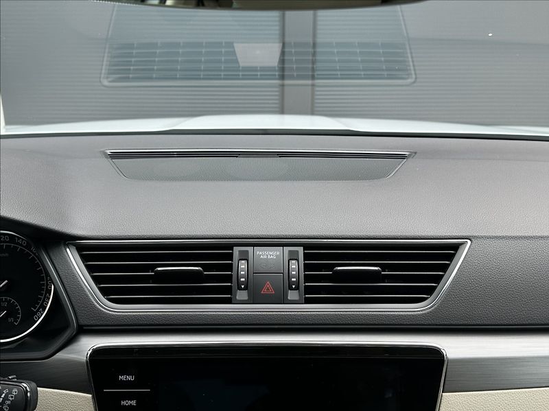 Škoda Superb 1,4 TSI 150PS  Style Plus 4x4 - fotka 24 z 58