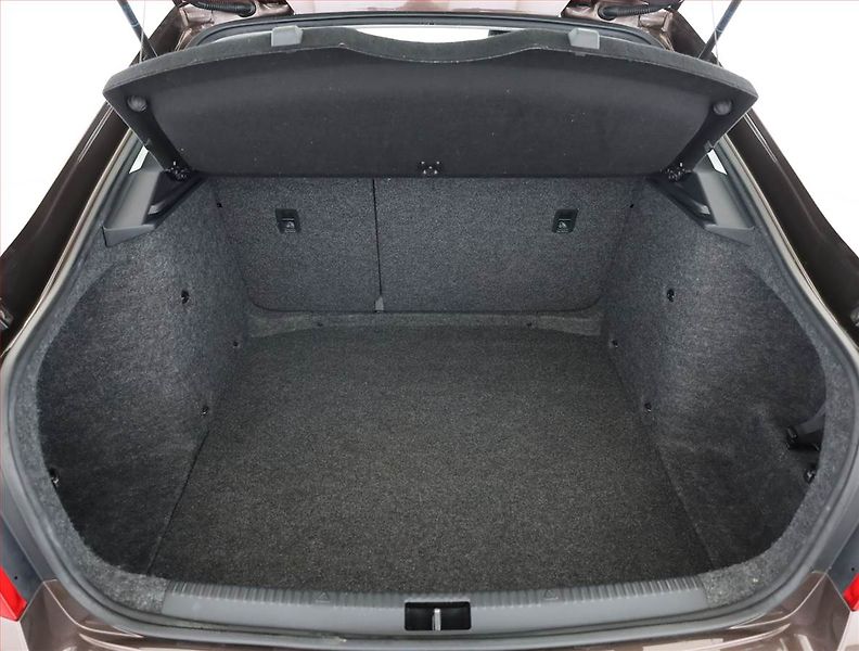 Škoda Octavia (2016) 1.6 TDI, Tempomat - fotka 15 z 15