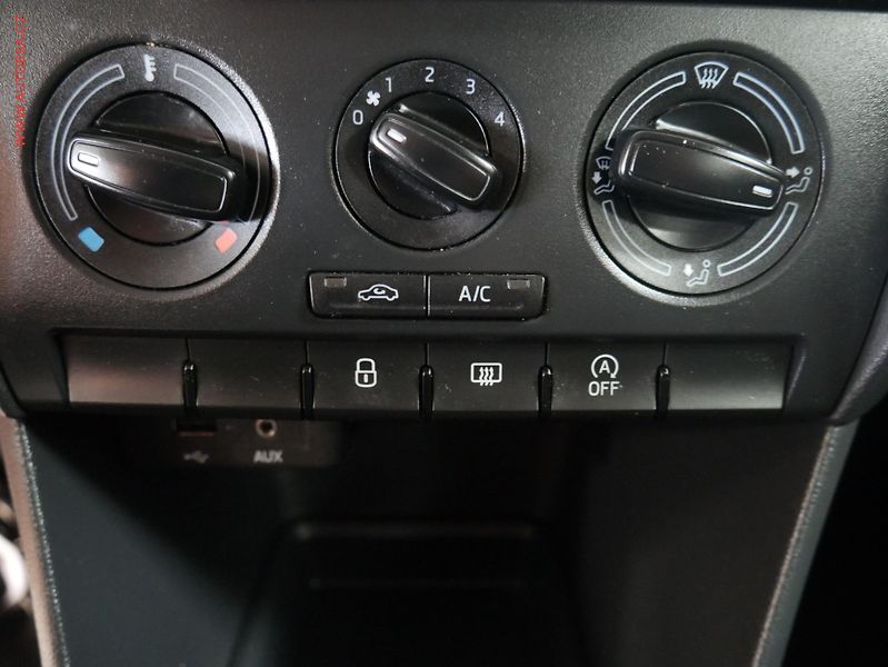 Škoda Rapid (2016) 1.4TDI, ČR, Ambition, el. - fotka 17 z 18