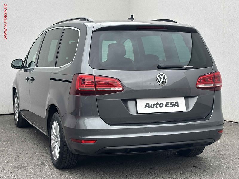 Volkswagen Sharan (2018) 1.4 TSi, Comfortline, navi - fotka 6 z 17