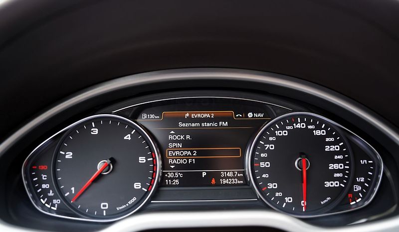 Audi A8 3.0 TDI Quattro/Tiptr./Matrix/ - fotka 35 z 50