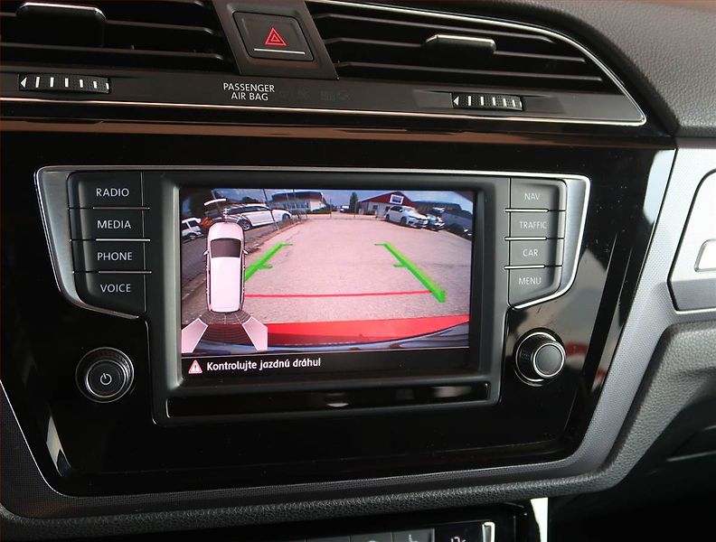 Volkswagen Touran (2017) R-Line 2.0 TDI, Automat - fotka 20 z 20