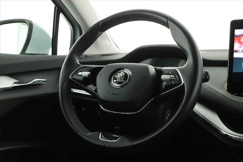 Škoda Enyaq (2022) 60 (62 kWh), SoH 92% - fotka 19 z 21