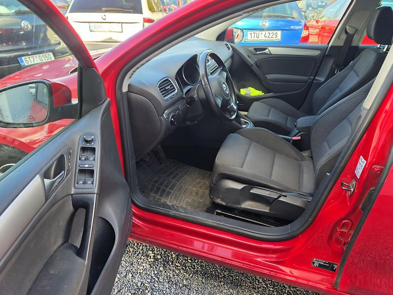 Volkswagen Golf 1.2 TSI  - fotka 24 z 26