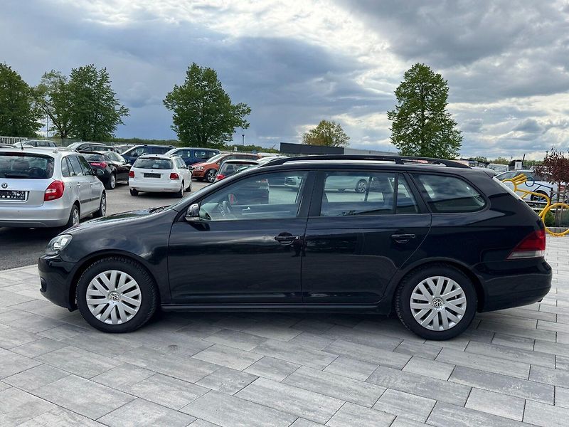 Volkswagen Golf (2010) Variant Comfortline 1.6 TDI - fotka 8 z 32