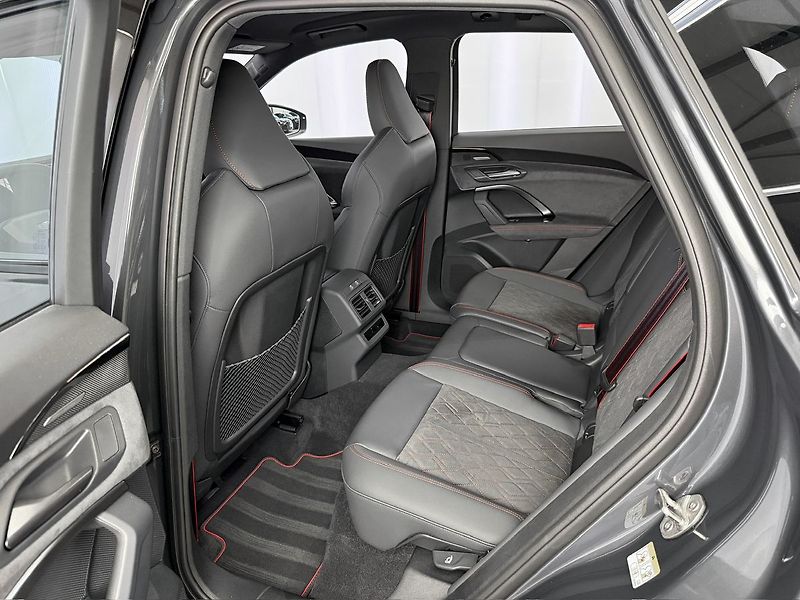 Audi Q5 2.0TDI 150KW QUATTRO S-LINE, M - fotka 11 z 28