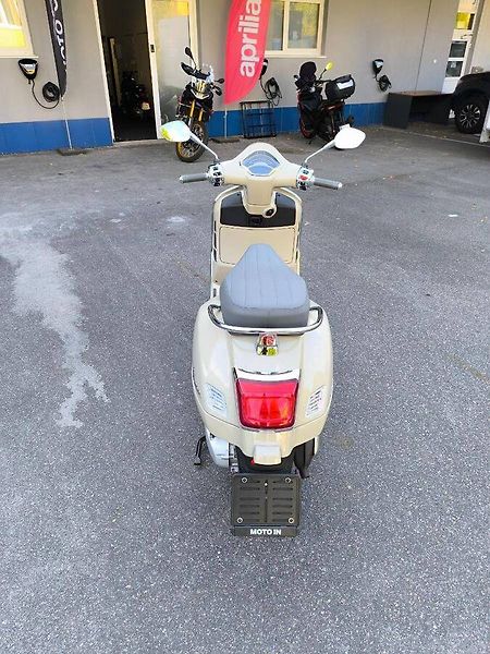 Vespa (2025) GTS 310 Beige Avvolgente - fotka 6 z 9