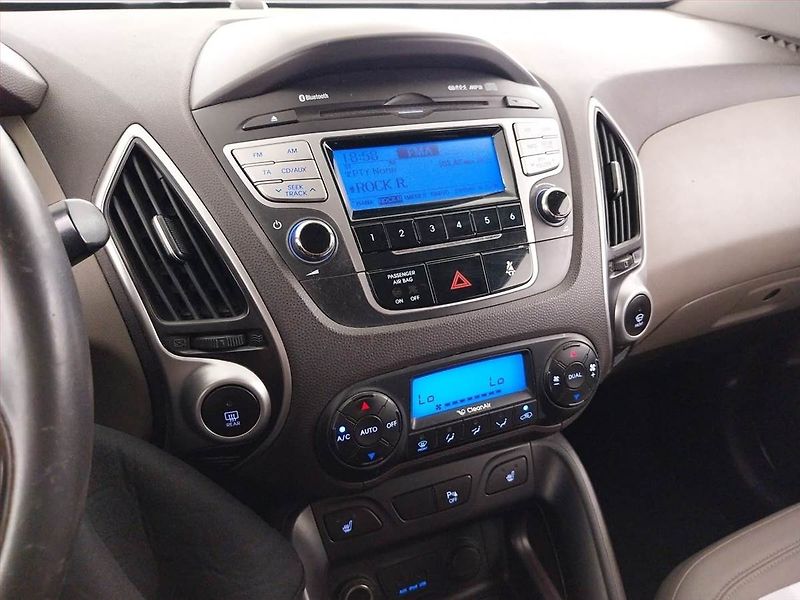 Hyundai ix35 (2011) 2.0 CRDi, 4X4, Tempomat - fotka 12 z 20