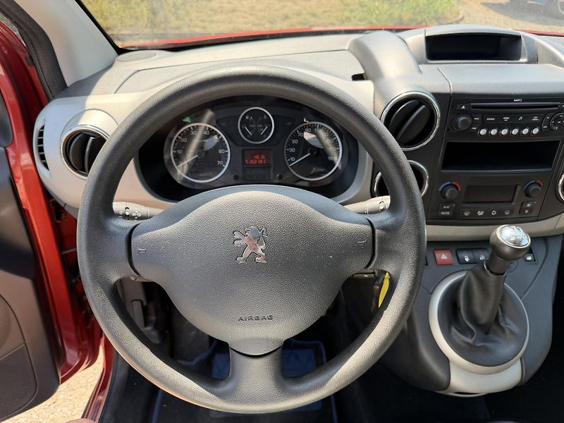 Peugeot Partner - fotka 20 z 23