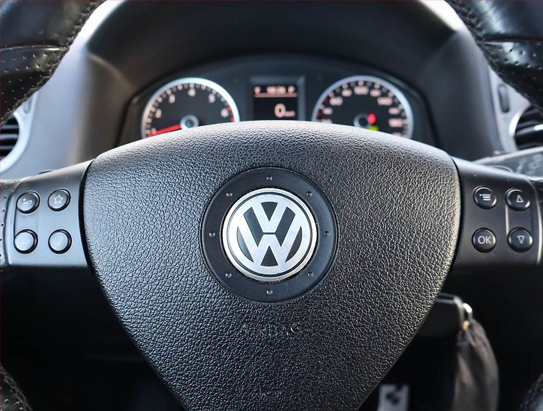 Volkswagen Tiguan (2010) R-Line 2.0 TSI, 4X4, Automat - fotka 17 z 19