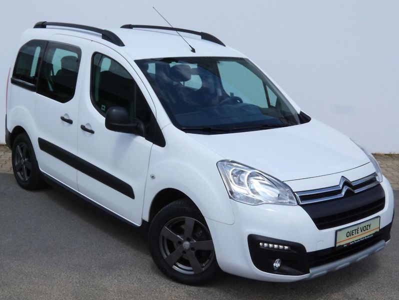 Citroën Berlingo 1,6 HDi - fotka 9 z 29
