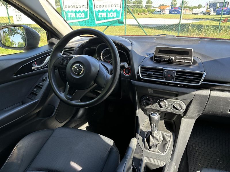 Mazda 3 1.5 Prime-Line - fotka 22 z 28