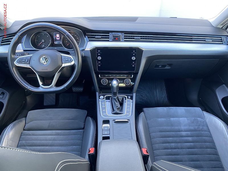 Volkswagen Passat (2020) 2.0TDi, ČR, DSG, LED - fotka 8 z 18