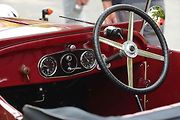 Krása a elegance starých strojů na veteránské vyjížďce plzeňského Veteran Car Clubu v Radobyčicích.