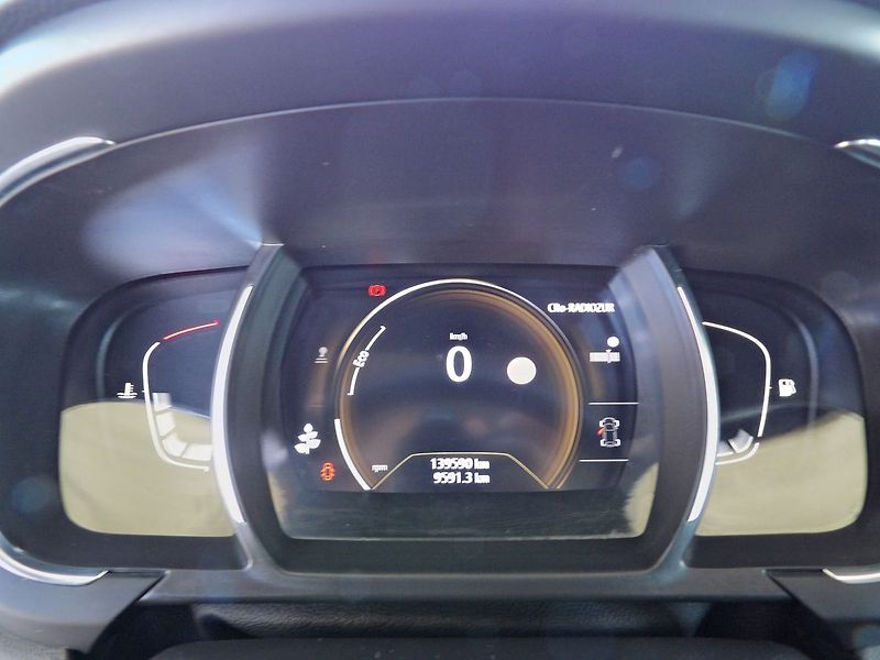 Renault Grand Scénic 1.7dCi Navi 7 míst Tažné - fotka 15 z 31