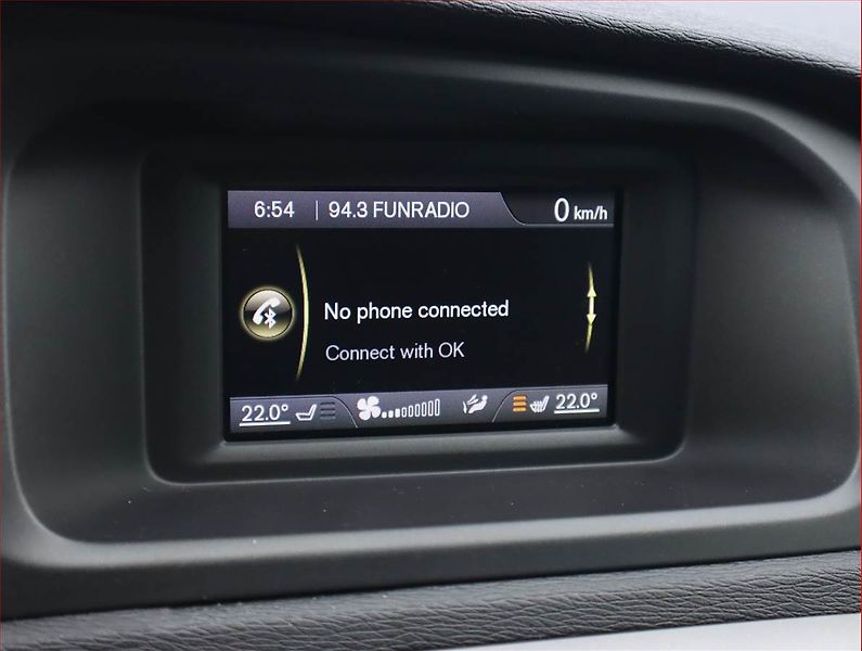 Volvo V40 (2019) 1.5 T3, Automat, Serv.kniha - fotka 18 z 19
