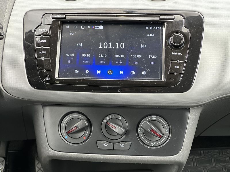 Seat Ibiza 1.4i 16v 63kw KLIMA PŮVOD ČR - fotka 17 z 37