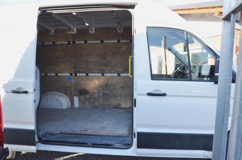 Volkswagen Crafter (2019) 2.0 TDi 103kW L2H2 KLIMATIZACE - fotka 10 z 29