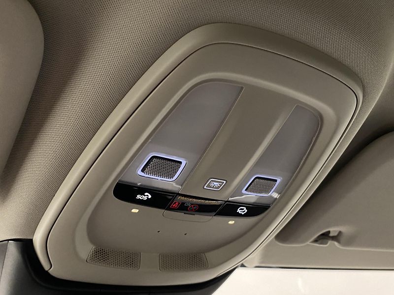 Volvo V60 (2026) B4 AUT DARK PLUS - fotka 35 z 66
