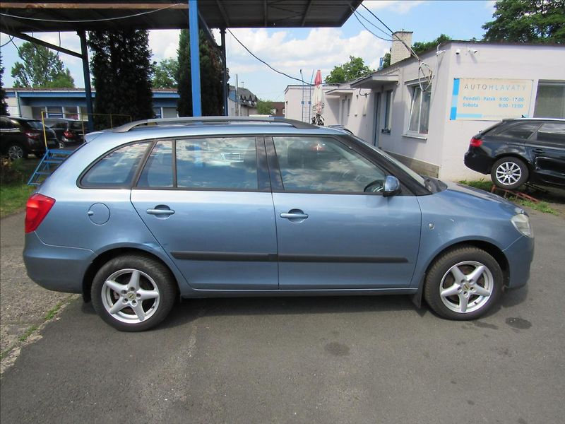 Škoda Fabia 1,9 TDi 77kW Combi Sport - fotka 8 z 32