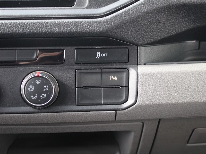 Volkswagen Crafter 2,0 TDi 35 DR 5L.Zár. 170tkm. - fotka 11 z 17