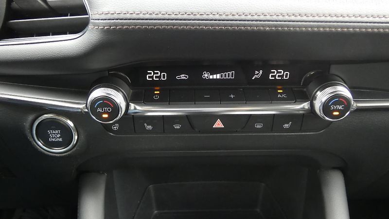 Mazda 3 Prime-line 2.0 e-Skyactiv G150 - fotka 16 z 23
