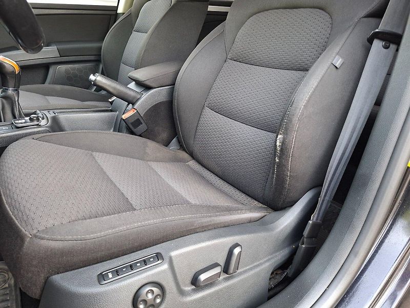 Škoda Superb (2010) 2.0TDI 103kW 6MN -TAŽ.ZAŘÍZENÍ - fotka 15 z 30