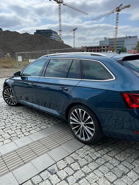 Škoda Superb (2018) - fotka 4 z 12