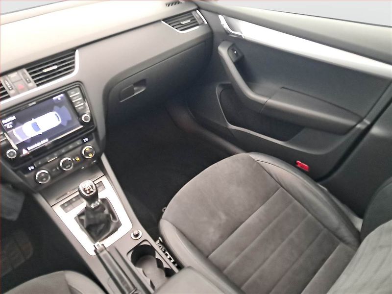 Škoda Octavia (2013) Style 2.0 TDI 4x4, 4X4 - fotka 8 z 17