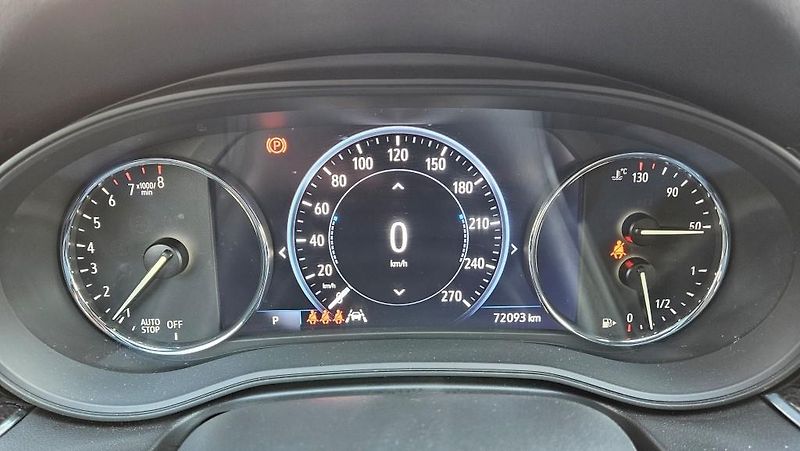 Opel Insignia (2021) 2.0i Turbo 125 kW AT9 Elegance - fotka 17 z 31